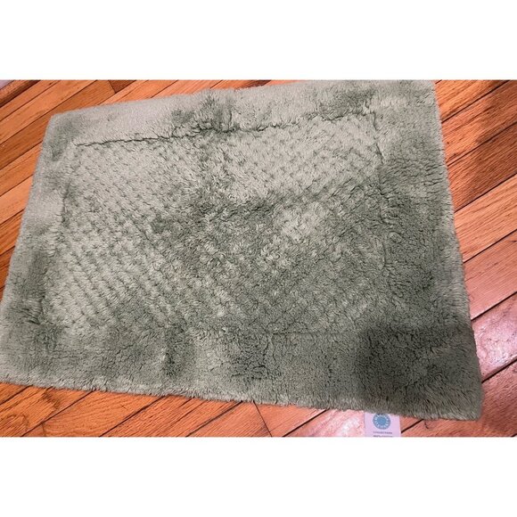 Martha Stewart green bath mat - Picture 4 of 8